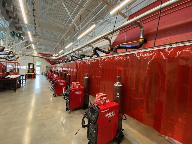 KelliStumbo33's tweet photo. @TCATKnoxville we are cranking out world-class welders that are the doers, dreamers, innovators, entrepreneurs, and MAKERS of tomorrow. @CollegeSystemTN #WeldRedNation #TCATtrained https://t.co/xEDJmtIev7