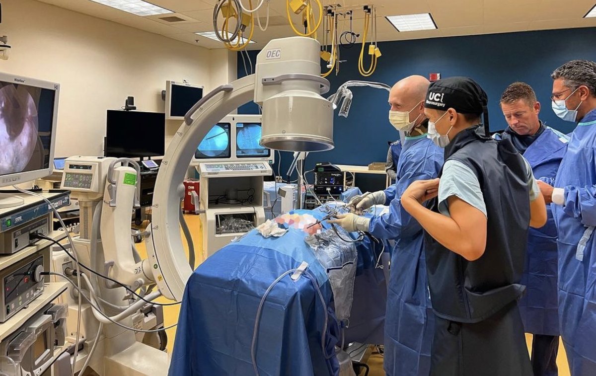 Time well spent in the simulation lab today with the Elliquence endoscopic spine equipment for an endoscopic approach to lumbar discectomies. <a href="/MYOSpineMD/">Michael Oh MD</a> coordinated the event and <a href="/MohyeldinAhmed/">Ahmed Mohyeldin MD PhD</a> provided expert insight from his many years of using the endoscope.