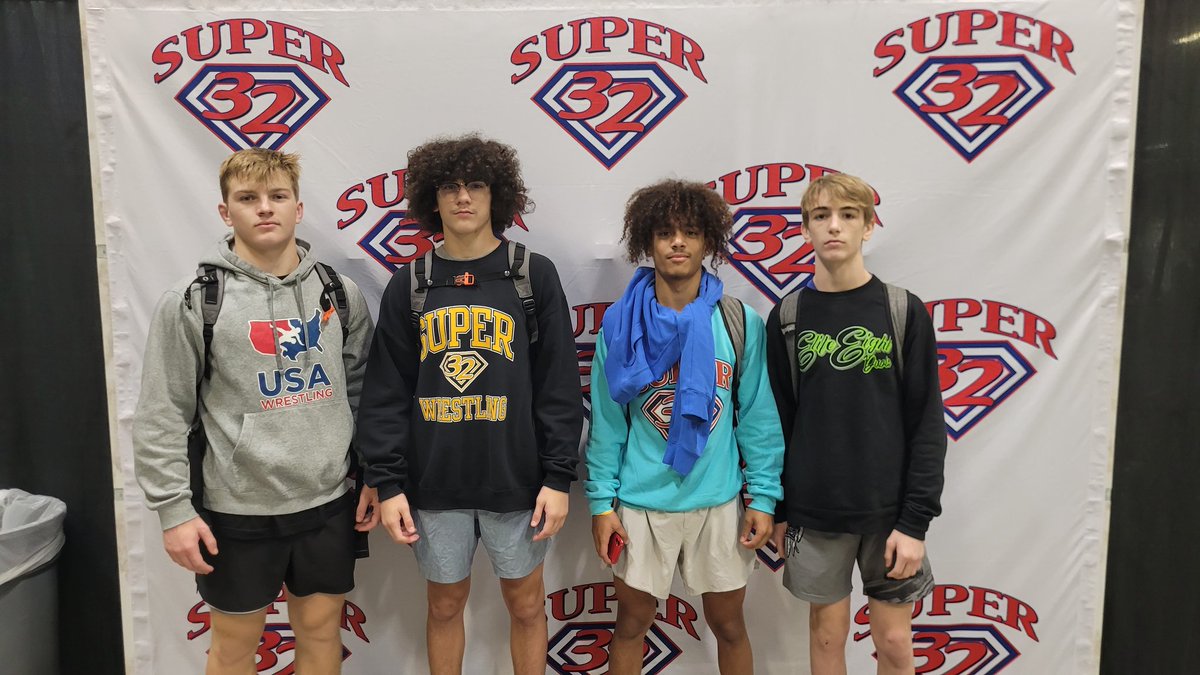 Our @wrestlejags had a fantastic showing @TheSuper32 this weekend. Our guys wrestled at a high level, had a great experiences and met some college coaches. Ready for this upcoming season! @Westmoorebarst1 @WestmooreHS @whsjagathletics @o__wrestle