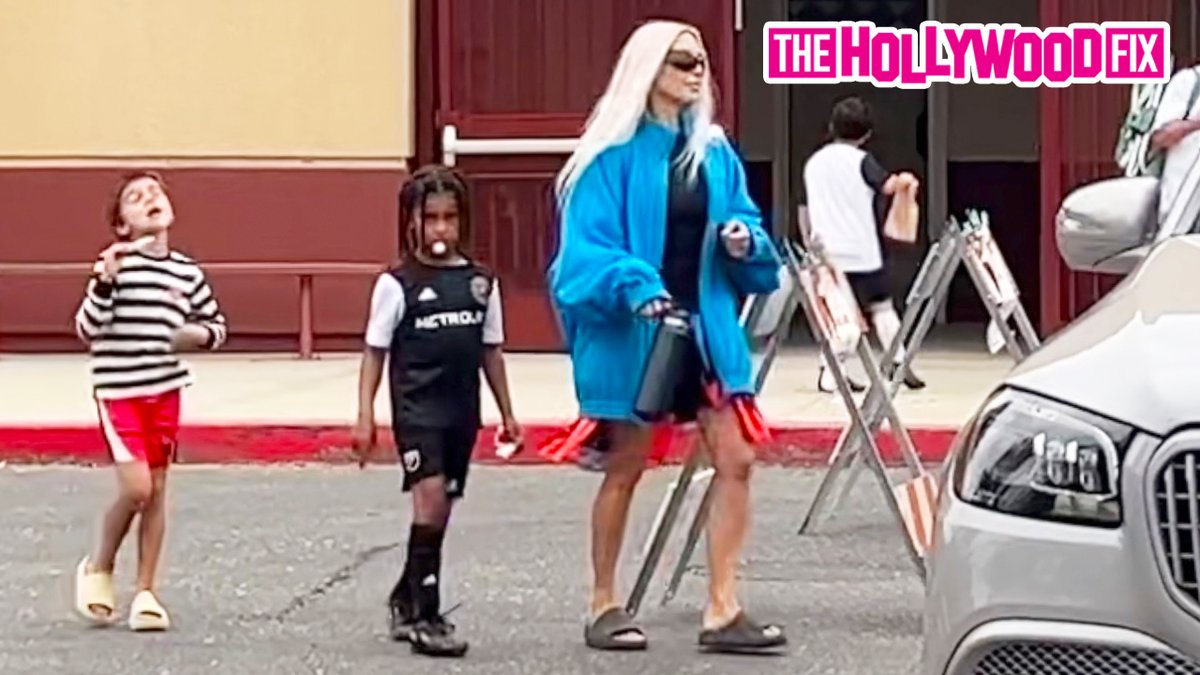 HollywoodFix's tweet photo. #KimKardashian &amp; Nephew #ReignDisick Attent #SaintWest's Soccer Game Together In Los Angeles, CA 10.15.2022 https://t.co/QiUHnDvV1y [Video &amp; Imagery Supplied By BACKGRID] https://t.co/MnSz34racZ