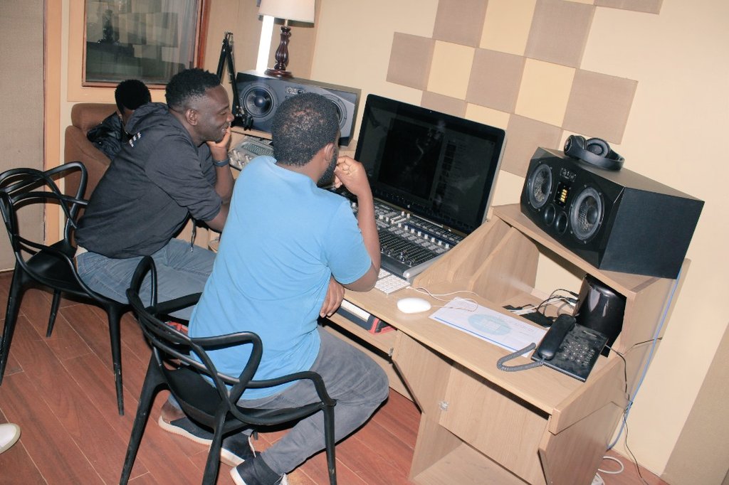 Masters_UG's tweet photo. He's a big inspiration and it's always a pleasure working with you @WilsonBugembe https://t.co/lddxLmp4VX