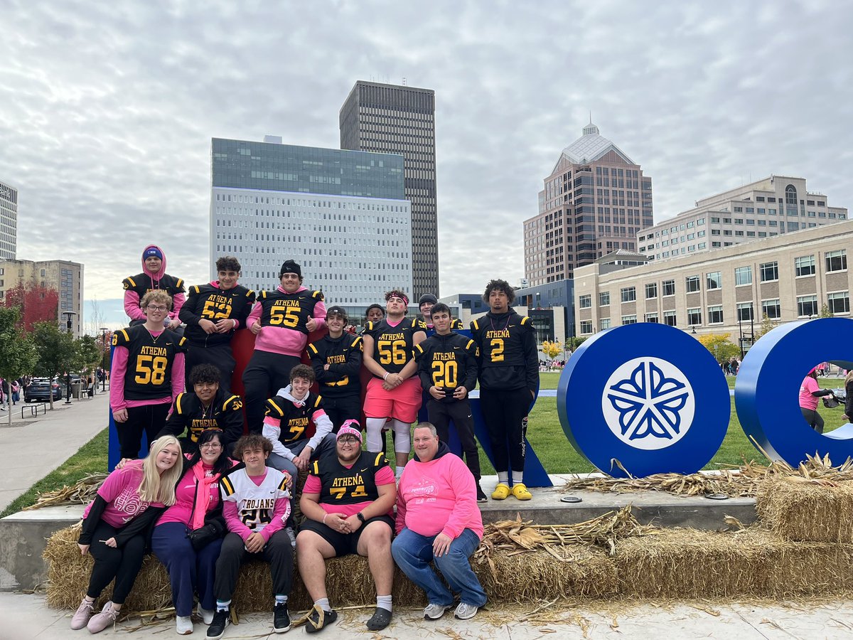 MockMath's tweet photo. Beautiful day for the Making Strides Against Breast Cancer walk. Over $10,500 raised by Greece Teachers and Athena HS Entrepreneurs. Amazing job! https://t.co/1PEuHdozwl