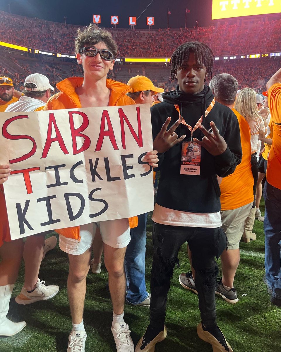 JohnSlaughter_'s tweet photo. The Love I Have For Vol Nation Is Unreal🍊🫶🏽...Good Ole Rockyyy Toppp #GBO #bamaK https://t.co/oTEBklduYp