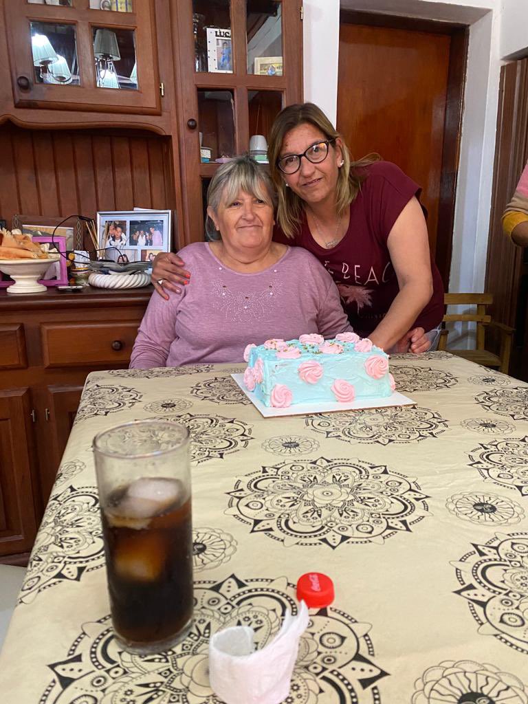 Feliz día para mis dos amores ❤️❤️❤️