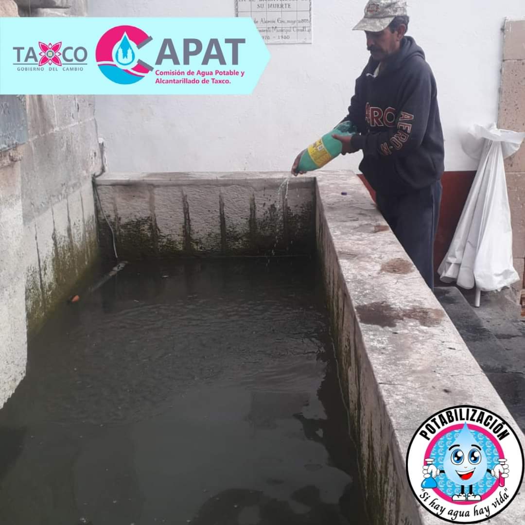 TrechoInforma's tweet photo. #Taxco / "Se realizan trabajos de limpieza y potabilización en las principales fuentes del centro de la ciudad, a fin de evitar focos de infección y brindar a nuestros visitantes una buena imagen": #CAPAT 2021-2024.
#GobiernoDelCambio #Capat2124 #Taxco #Servicios #CadaGotaCuenta https://t.co/Q5P3wTYR57