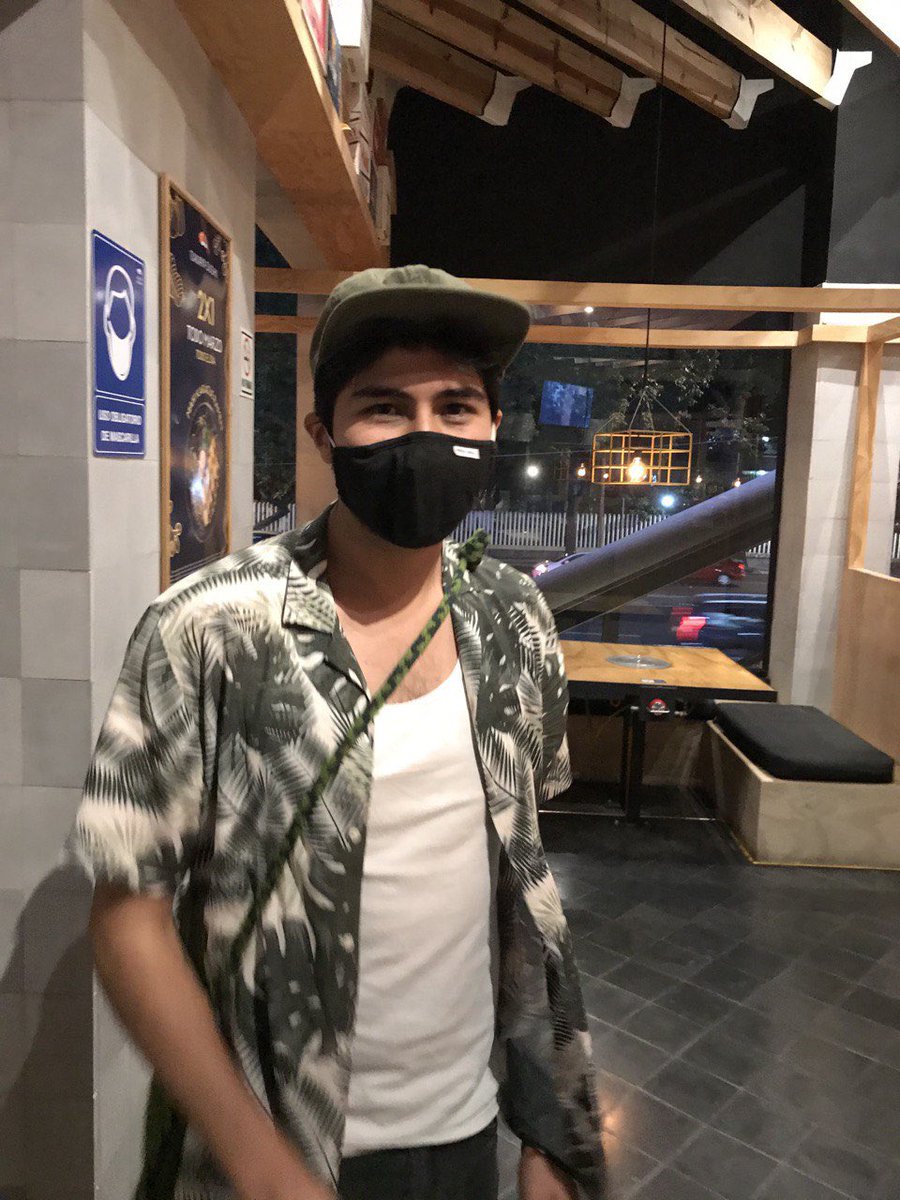 diegotlan's tweet image. Hoy es cumpleaños de @Her_juva y pues se merece mucho cariño el día de hoy porque es una persona increíble y el mejor novio jejeje :3 🎉🌿💚 así que vayan a felicitarlo n__n