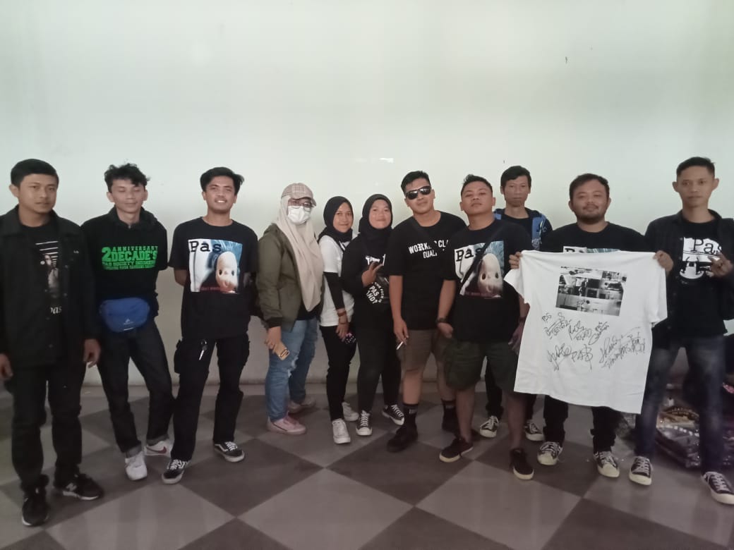 We want pas