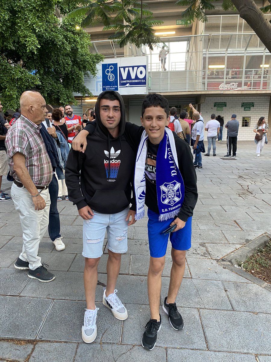 AleGarciiia01's tweet photo. No no no no no, es del Tenerife JAJAJAJAJAJAJA https://t.co/COGt7kxw7D