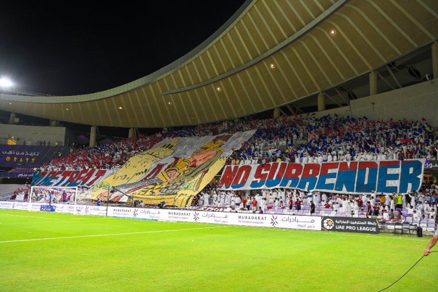 UAEFootballFans's tweet photo. و مع عودة حسابنا نرجع و نقول الحضور الجماهيري في دورينا غير 🤩

جماهيرياً و فنياً .. الدوري الأماراتي يثبت انه الأفضل على المستوى الخليجي 🔥

كفيتوا و وفيتوا 🇦🇪
#دوري_أدنوك_للمحترفين https://t.co/dbvcsJm5BN