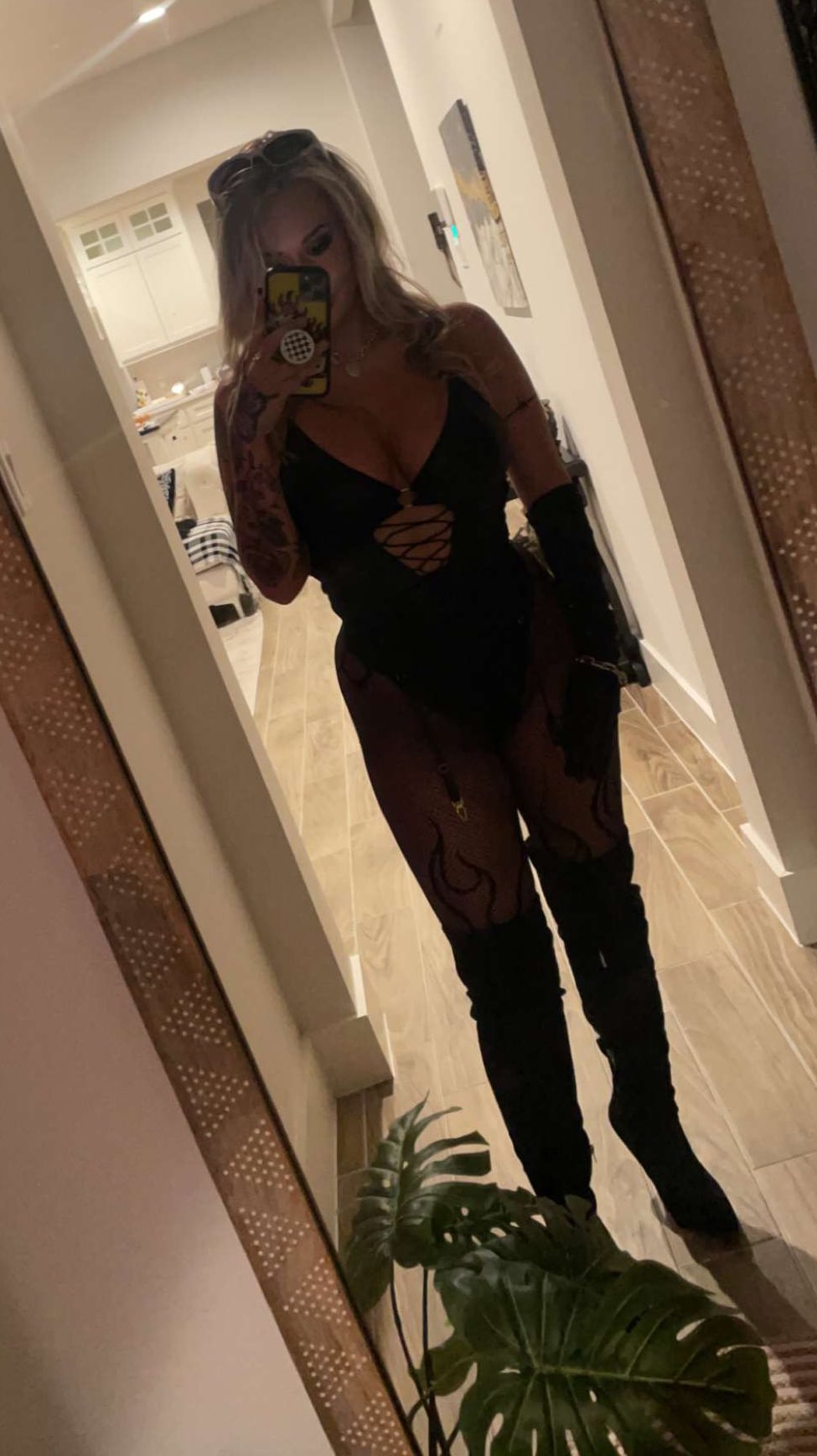 Brooke Christine ☆ on Twitter: "🖤 https://t.co/HAdjFkNJB9" / Twitter