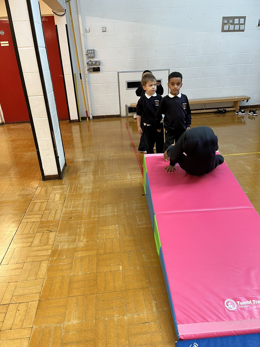 Excellent gymnastics lesson for the very youngest children. Reception thoroughly enjoying their PE lessons #primarype #primarygymnastics