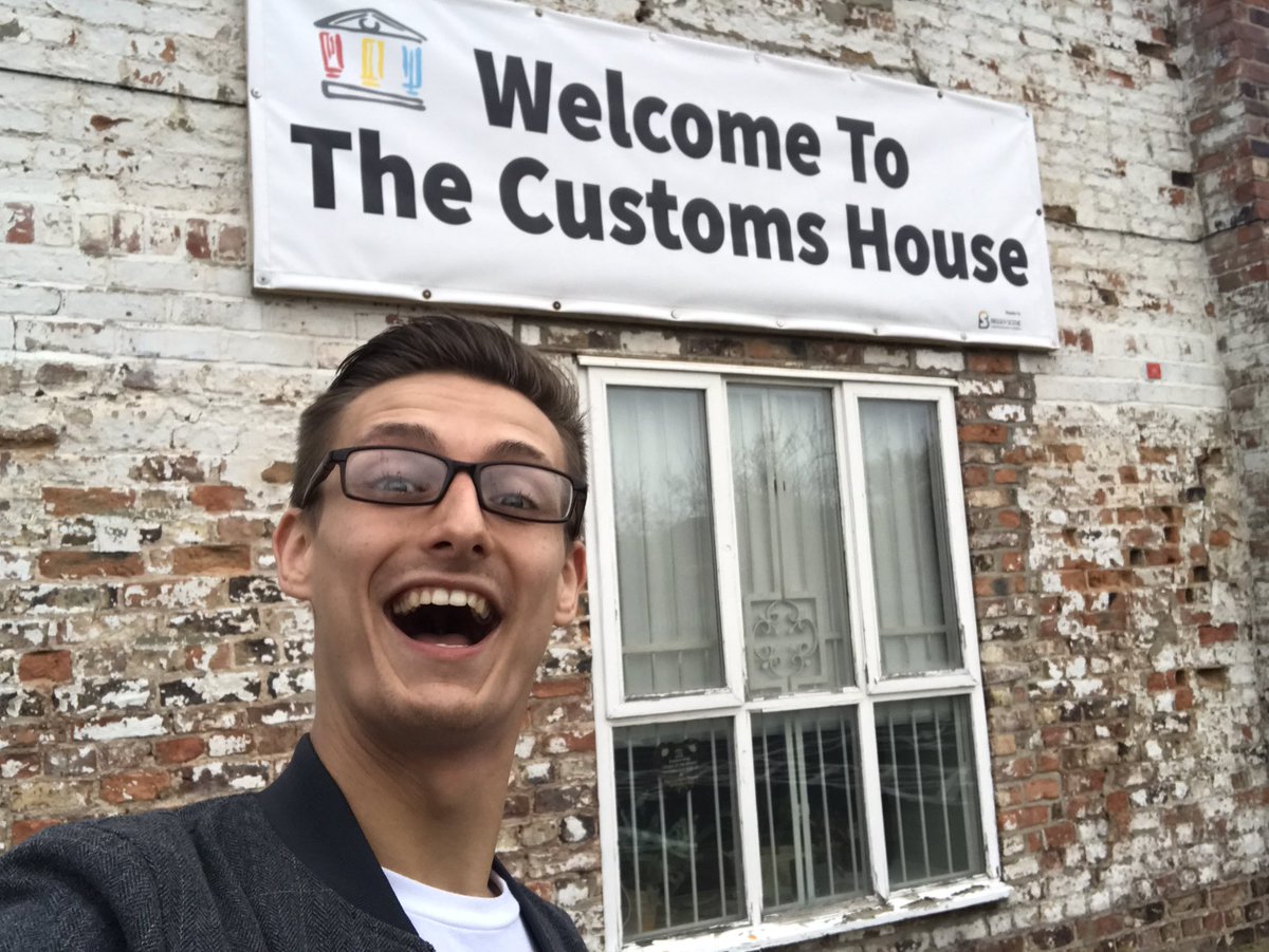 The_Robert_Reed's tweet photo. Day 4/4 - And that’s a wrap! Thank you to EVERYONE associated with the South Tyneside International Magic Festival. The 2022 convention is over and I’m already excited for 2023! #STIMF https://t.co/26O5J0wdsB