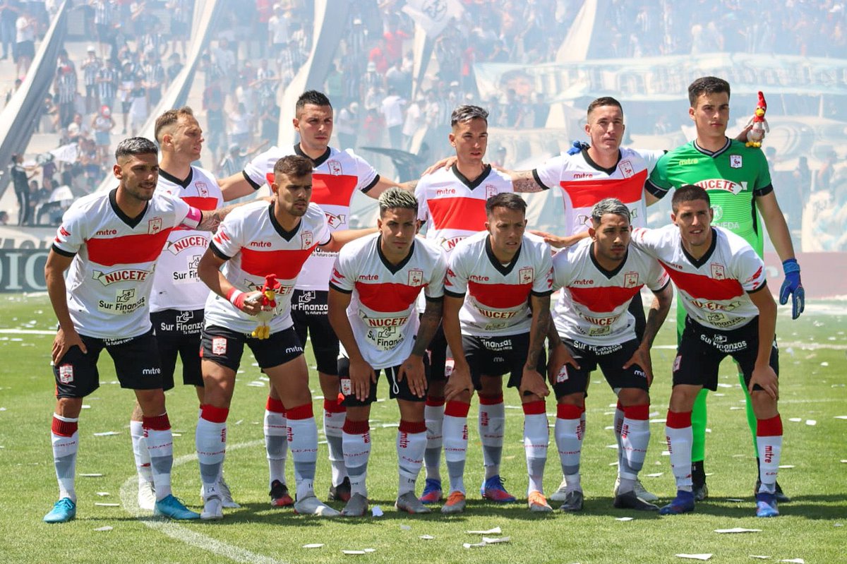 aguscadi1's tweet photo. De pie y con la frente en alto. Duele, mierda que duele, por que se podía, se lucho y se jugo. Gracias por volvernos a meter entre los mejores, a volver a ilusionarnos. AGUANTE MORÓN,SIEMPRE. https://t.co/74wZ9blhbl