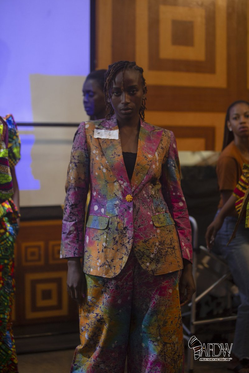 afdwng's tweet photo. Backstage Moments: African Fashion and Design Week 2022.

Designer: Afri-ken
#africanfashionanddesignweek #africa #afdw22 #africaniconofhopeawards https://t.co/2R7nWgB4ij