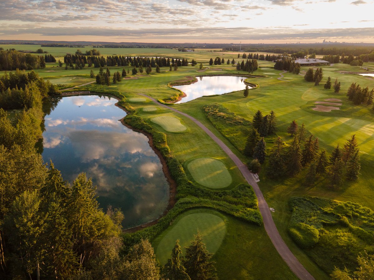 The last day of the season is here and while we are sad to see it go, we are so grateful for the amazing season we had! 

#petroleumgcc #yeg #yeggolf #fall #fallgolf #golflifeab #golfseason