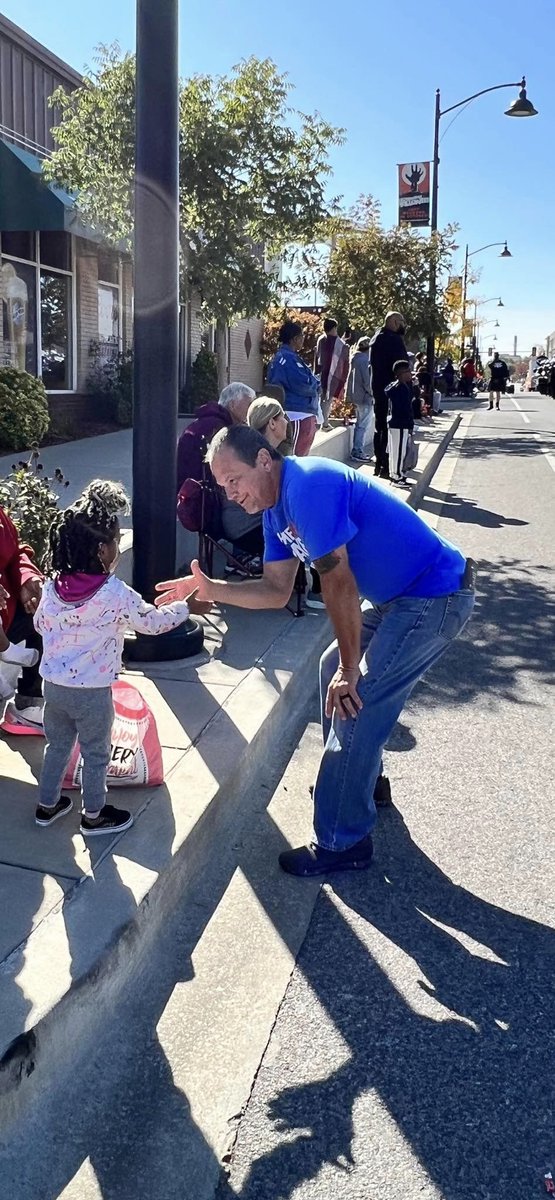 chipforcongress's tweet photo. SIUC Hoco yesterday! What a fun parade! #VoteBlue #ChipForCongress https://t.co/P2BAqOBD2r