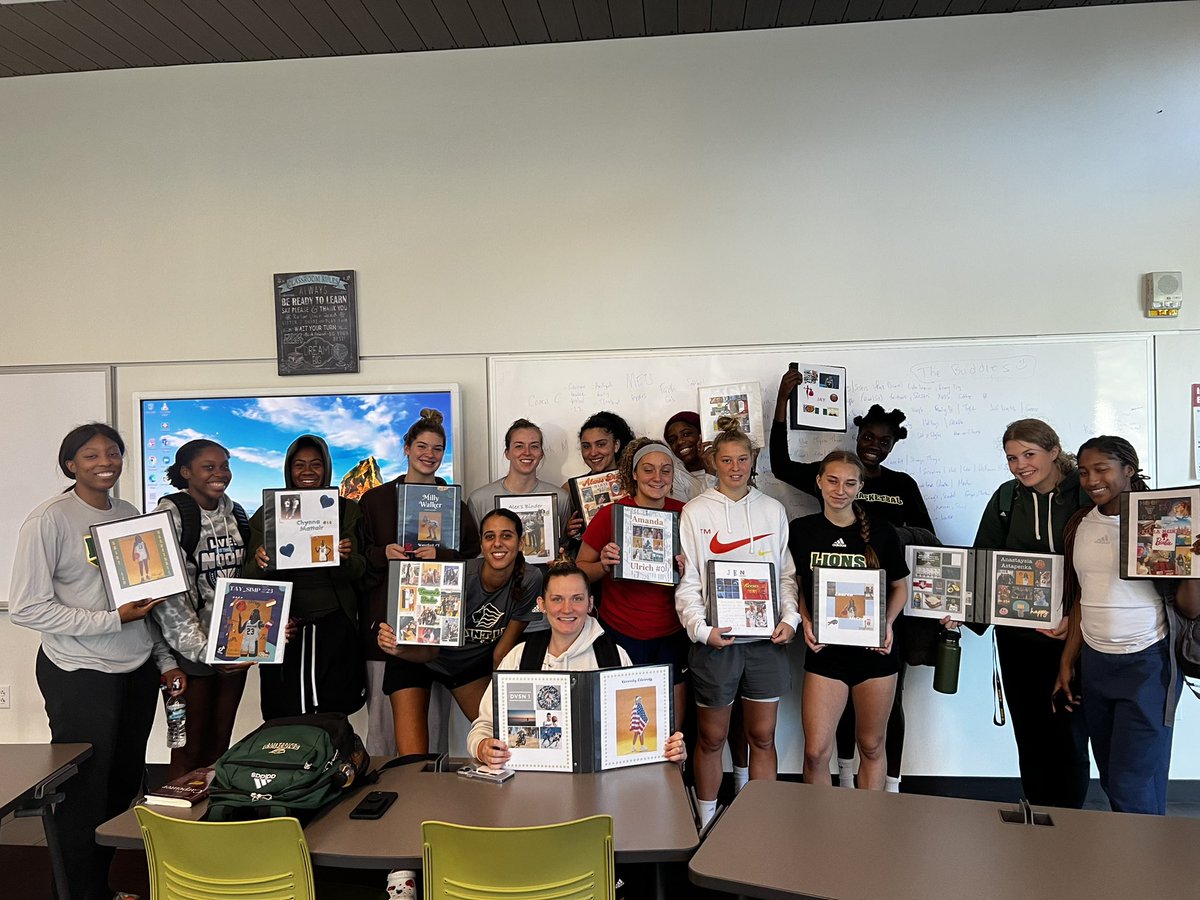 SaintLeoWBB's tweet photo. Team Builder at its best #growth #buddybinders #bondsbuilt #family https://t.co/lNZYdBZPdh