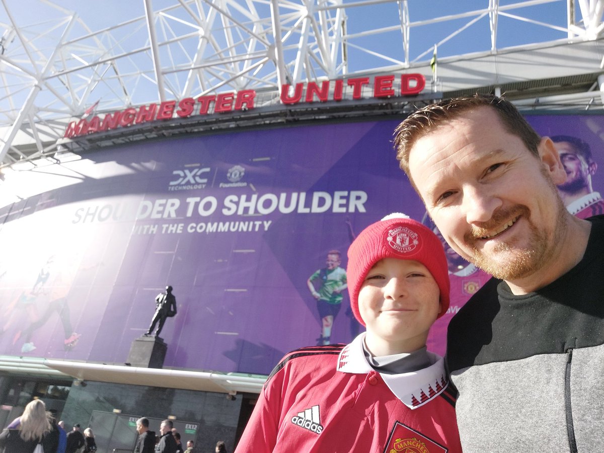 mcjonesedu's tweet photo. Happy boy today!  Shirt signed by a club legend! #manutd #theatreofdreams https://t.co/2cASuaYjJK