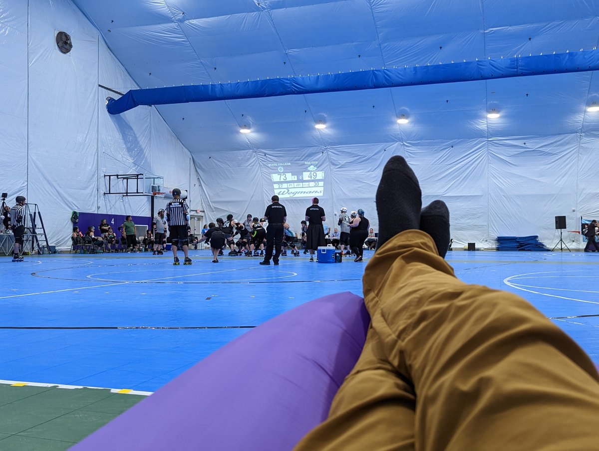DreadHochuli's tweet photo. the trackside inflatable couch remains the best way to watch derby #talk2wftda https://t.co/mUKOe8is5U