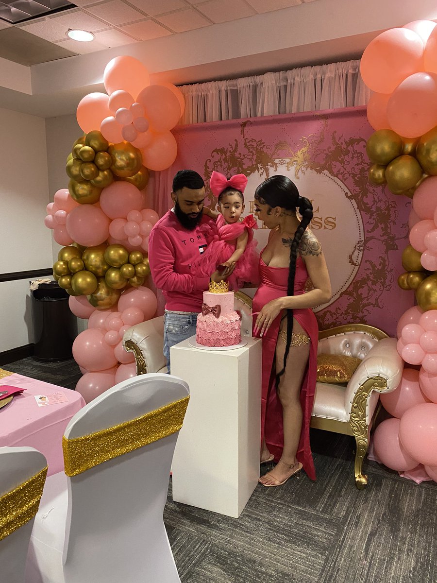 DeeforDevill's tweet photo. baby shower dump 1💗 https://t.co/RoXxXBH9hM