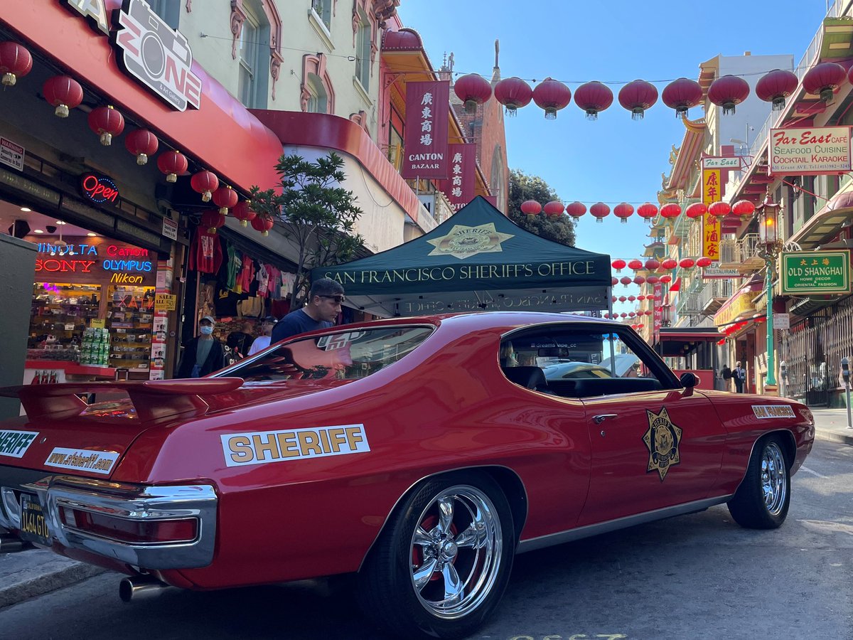SheriffSF's tweet photo. Which is your favorite car from the #SanFrancisco #Chinatown #carweekend? We’ve got an eye for the 1970 red Pontiac gto from Deputy Fletcher. 🚘🚗 #SheriffDeputies #Hiring #job https://t.co/0uSV9bmM8c