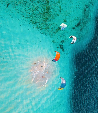 viajes_dante's tweet photo. #BuenosDias
Iniciando la semana kiteando con los amigos en este increíble paraíso Los Roques🏝.
#archipielagolosroques #paradise #island #losroques #kitesurfing #losroques #explore #losroquesparadise #bucketlist #awesomeearth #kitetrip #nature #kite #francisqui #Venezuela https://t.co/EC16q4smd7