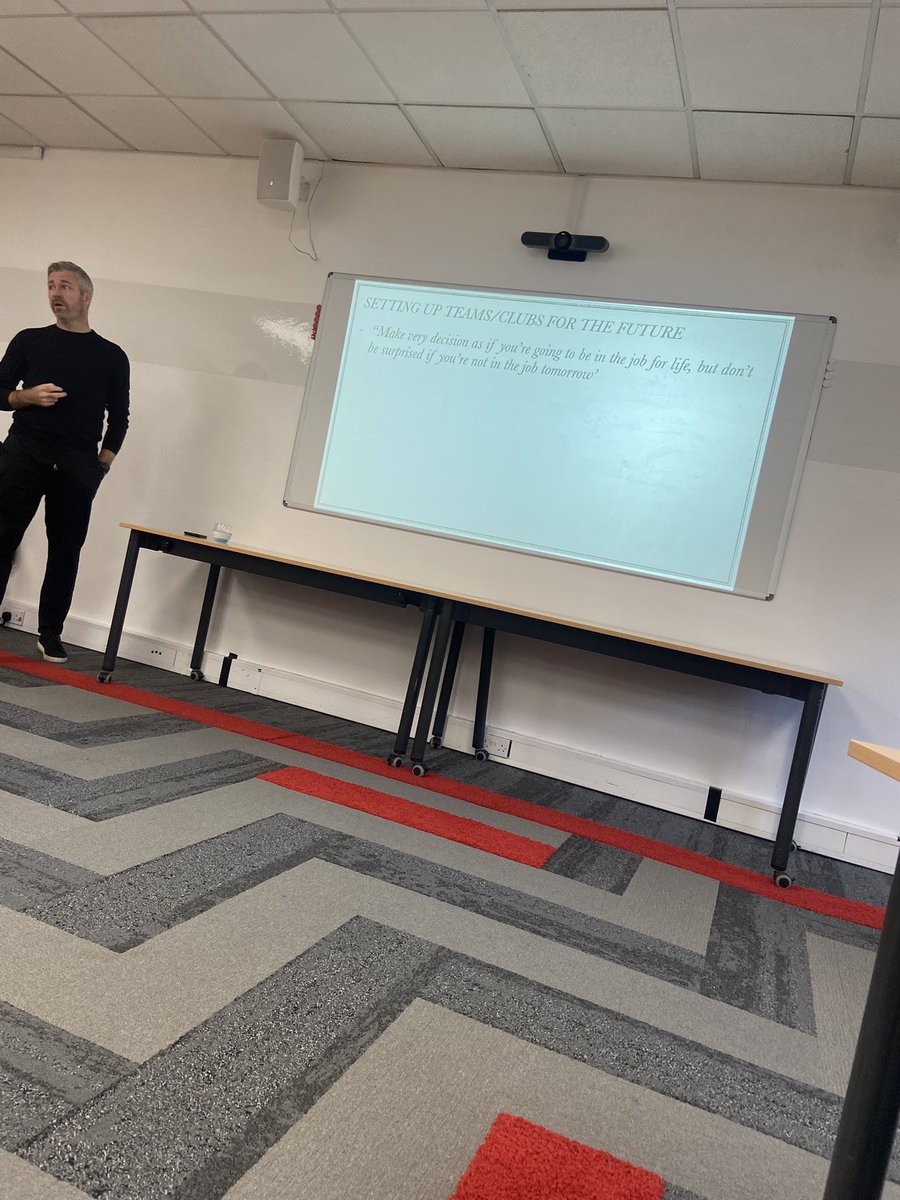 ellietanser's tweet photo. Another week, another CPDโฆ
Weekend well spent with lots of brilliant coaches from across the Womenโs National League and coach developers from the FA.
Some great content with lots to think about๐ญโฝ๏ธ
#FAWNLCPD https://t.co/PS0nf1OtyL