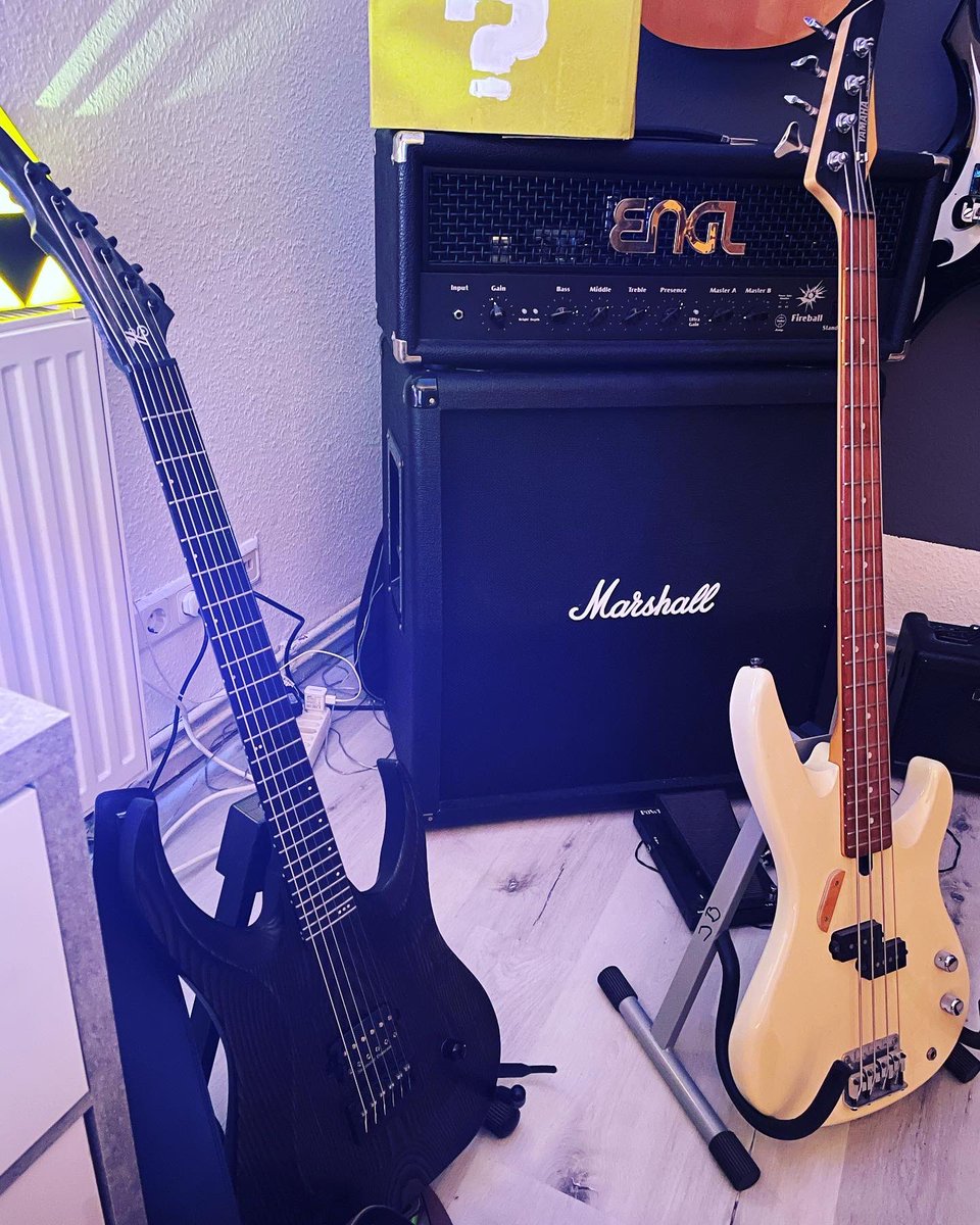 VeitSeiner's tweet photo. Song bauen
#rock #gamingmusic #gamermusic #gaming #dmcafree #dmcafreemusic #music #streamer #twitch #TwitchDE #safetouse #diy #electronic #electronicmusic #garageband #retro #gamer #singer #singersongwriter https://t.co/EkENgMc2Gf