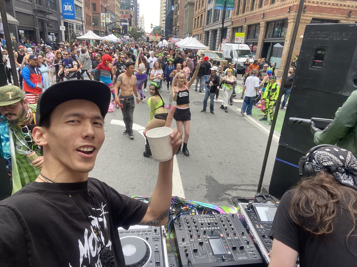 _Elevener's tweet image. Thanks for a memorable time @HowWeirdSF !