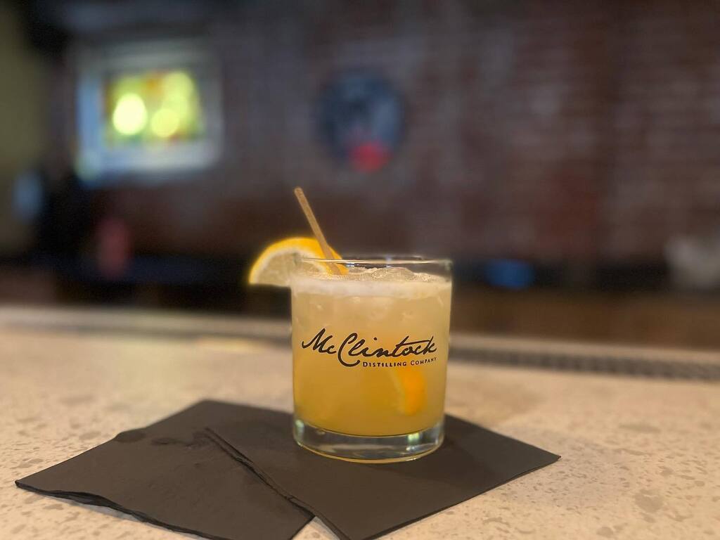 zkaz's tweet photo. Post long run cocktail at #mccbackbar #aftermyrun #seenonmyrun #run #runchat #running #runhappy #marathon #marathontraining #instarunner #instarunners #runnerlife #instarun #runner #runners https://t.co/f4pOOo0wx1