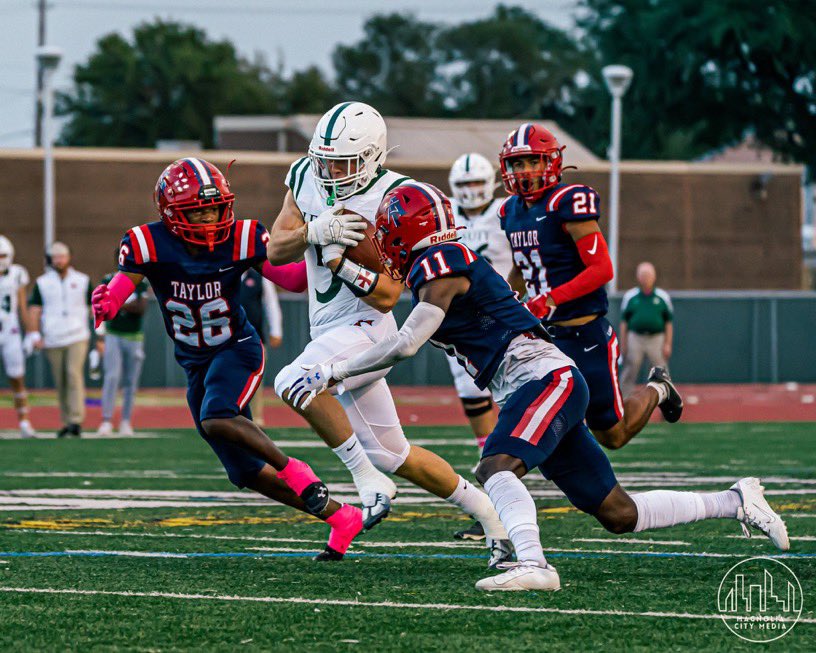 Defensive Players of the week goes to the DB’s‼️The Alief Taylor DBs held Strake Jesuit (averaged 315 a game) to 78 passing yards‼️ They also had 2 ints and allowed only 41% completion‼️ Sr. DB: Davion Horton Sr. DB: Terrien Porter Jr. DB: @Ali3f27 Sr. DB: @ShardMims