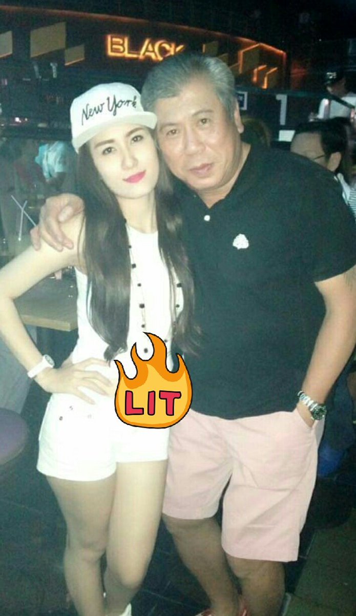 kolotore72's tweet photo. Hihi cám ơn a iu.. Bạn thân ck e. 
Dc bạn thân ck chame sóc hôm qua đến giờ việt kiều sức ghê quá e chịu hết nổi. Hihi https://t.co/mMuUkb5L3p