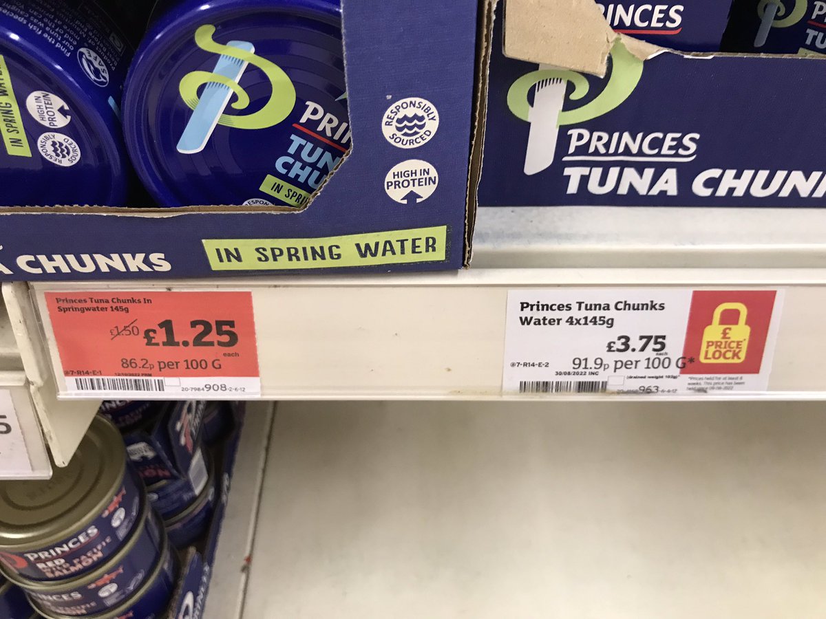 Bestnumber8's tweet photo. @sainsburys Why are you encouraging people to buy the product on the left by falsely indicating the product on the right is more expensive per 100g when in fact it is cheaper? https://t.co/NeDyHnVCRc