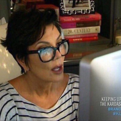 juandavidrrz's tweet photo. yo viendo la foto de selena gomez con hailey bieber juntas: https://t.co/TRoHoIwSKz