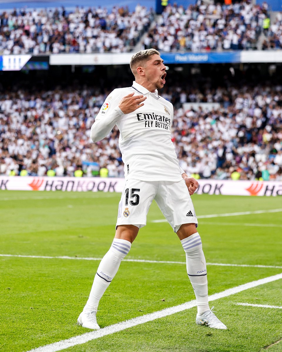 👊💬 <a href="/fedeevalverde/">Fede Valverde</a>: “Estoy feliz por la victoria, el esfuerzo y el sacrificio del equipo”.
#ElClásico