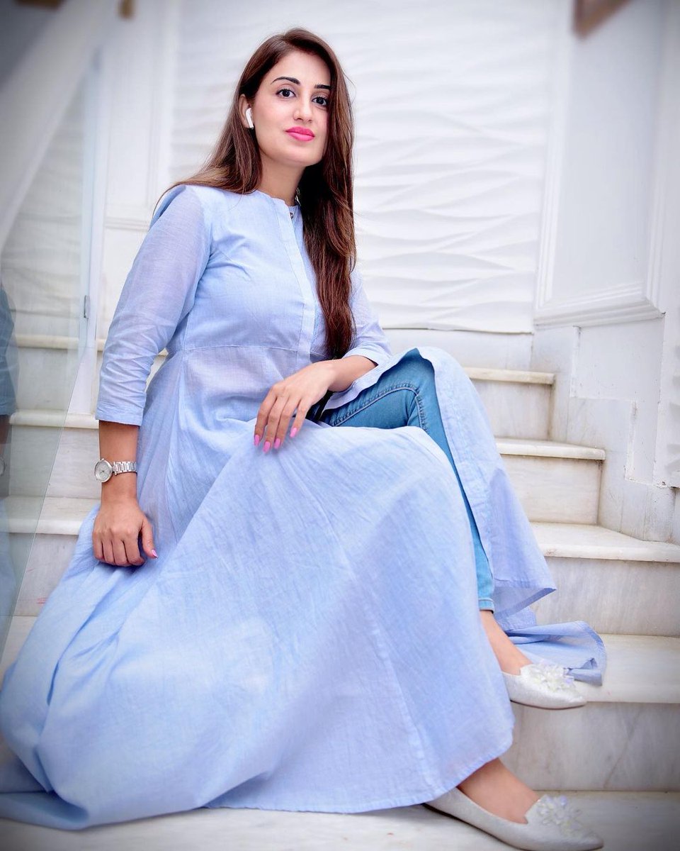 lifelinefarah's tweet photo. In the #throwback pic of #onthisday from #17Oct2019 #memories 👉 @Farah_Yousaf_fc follow ♥ 👈 https://t.co/Sy0V6qndMY