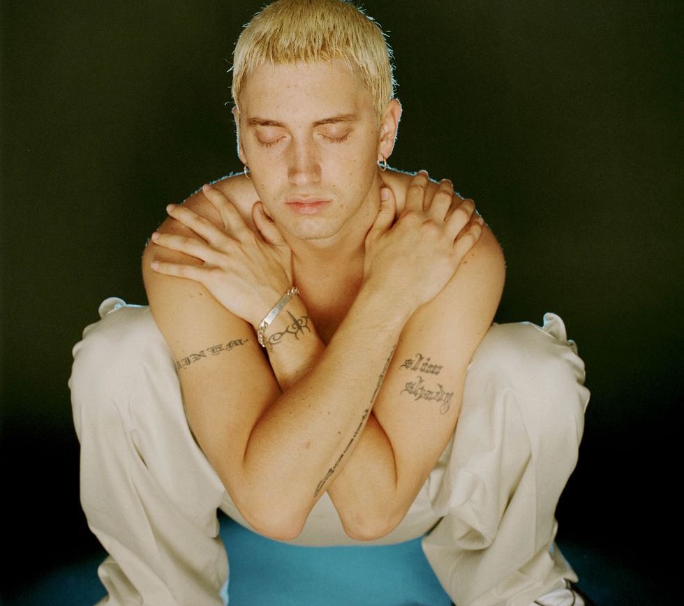 karenaaaax's tweet photo. Day 16: Favorite photo shoot
He looks delicious 🥵
#17DaysOfMarshall #Emweek https://t.co/hP4X3QcHT8