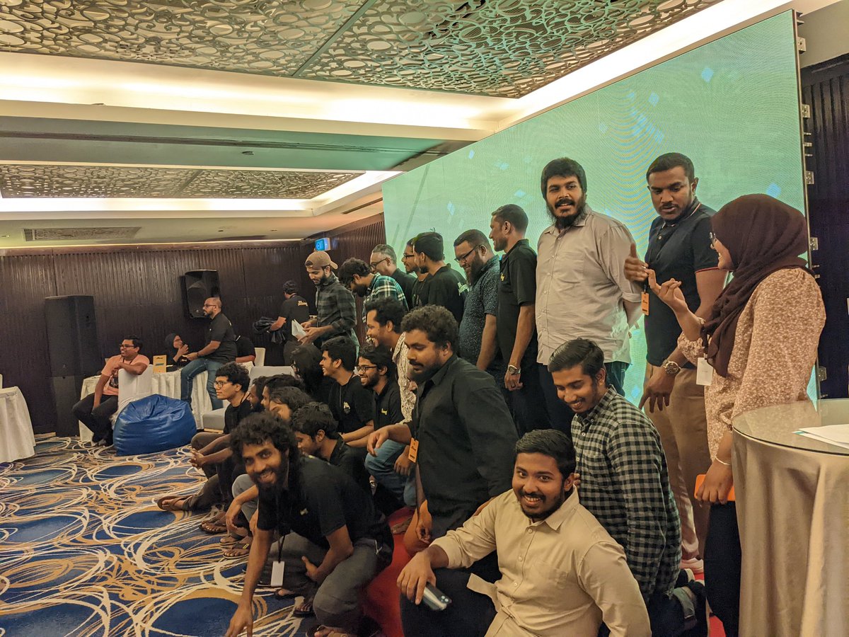 kudanai's tweet photo. Congratulations to all winners and participants of #BMLHackathon @bankofmaldives https://t.co/MHePZNydDL