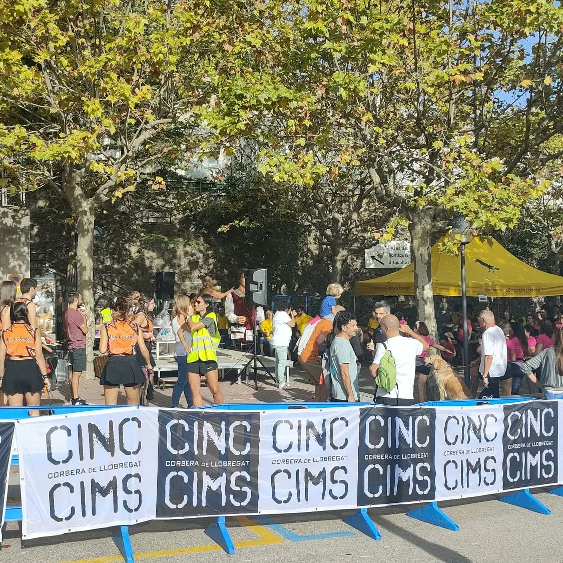 ERCCorbera's tweet photo. Avui també hem assistit a la 8a cursa de la dona. Quines cracks que tenim al poble! Gràcies @cinccims #cursadeladona #cinccims #GegantaMagdalena #CorberadeLlobregat #BaixLlobregat #ERCCorberadeLlobregat @gegants_de_corbera https://t.co/FOMfxKx5iY