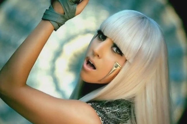 Sapphire_pie's tweet photo. Lady gaga https://t.co/IUaZtm8glP