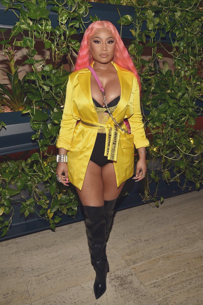 BARBGAINZ's tweet photo. 🦄 BARBZ GAIN TRAIN 🦄

💝 FOLLOW everyone who likes, rts, and comments: I’m voting for Nicki Minaj for Favorite Female Hip-Hop Artist at the #AMAs https://t.co/fB4w4IJtDm