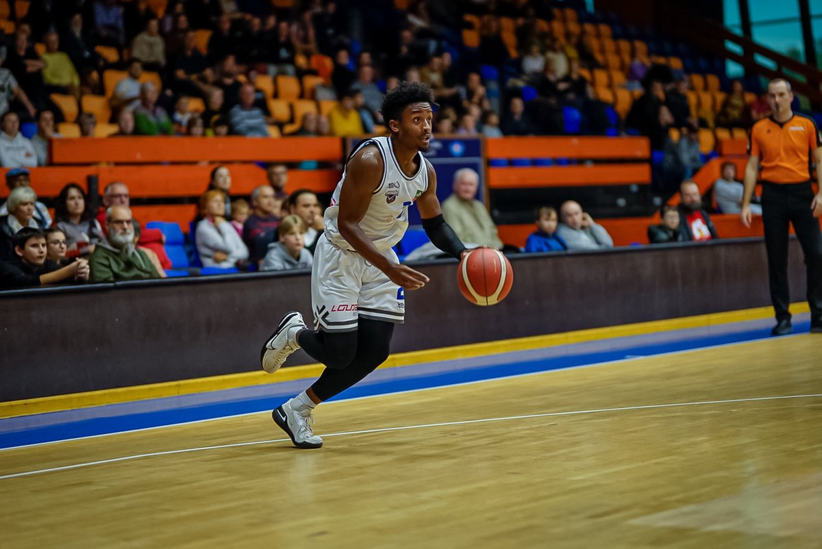 chanmuratoglu's tweet photo. Our guy PJ Pipes scored 27 PTs in 27 Minutes with 4 REBs and 3 ASTs! Give your attention here, 0 TO! He avaraged 22.5 PPG in 29 MPG on his first 4 games as pro! Great start @pipes_pj congratulations! What a PG… https://t.co/FlXZrENCQr