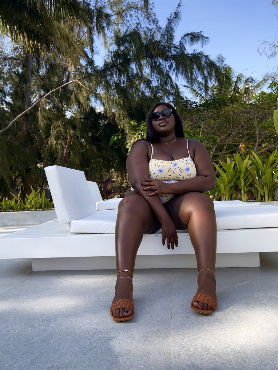 emdouah's tweet photo. Sun-kissed���� https://t.co/somjMw9Ycr