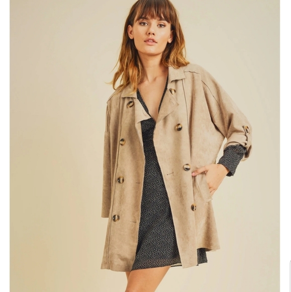 BoYanFen's tweet photo. So good I had to share! Check out all the items I'm loving on @Poshmarkapp from @Shedevil_esq @madbwatson #poshmark #fashion #style #shopmycloset #resetbyjane #zenanaoutfitters #ccboutique: https://t.co/07wSTpTl91 https://t.co/s1Ou1TZa08