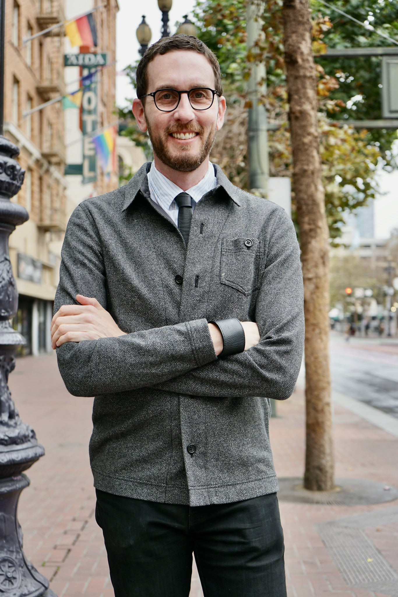 John Dennis (RealJohnDennis) / Twitter