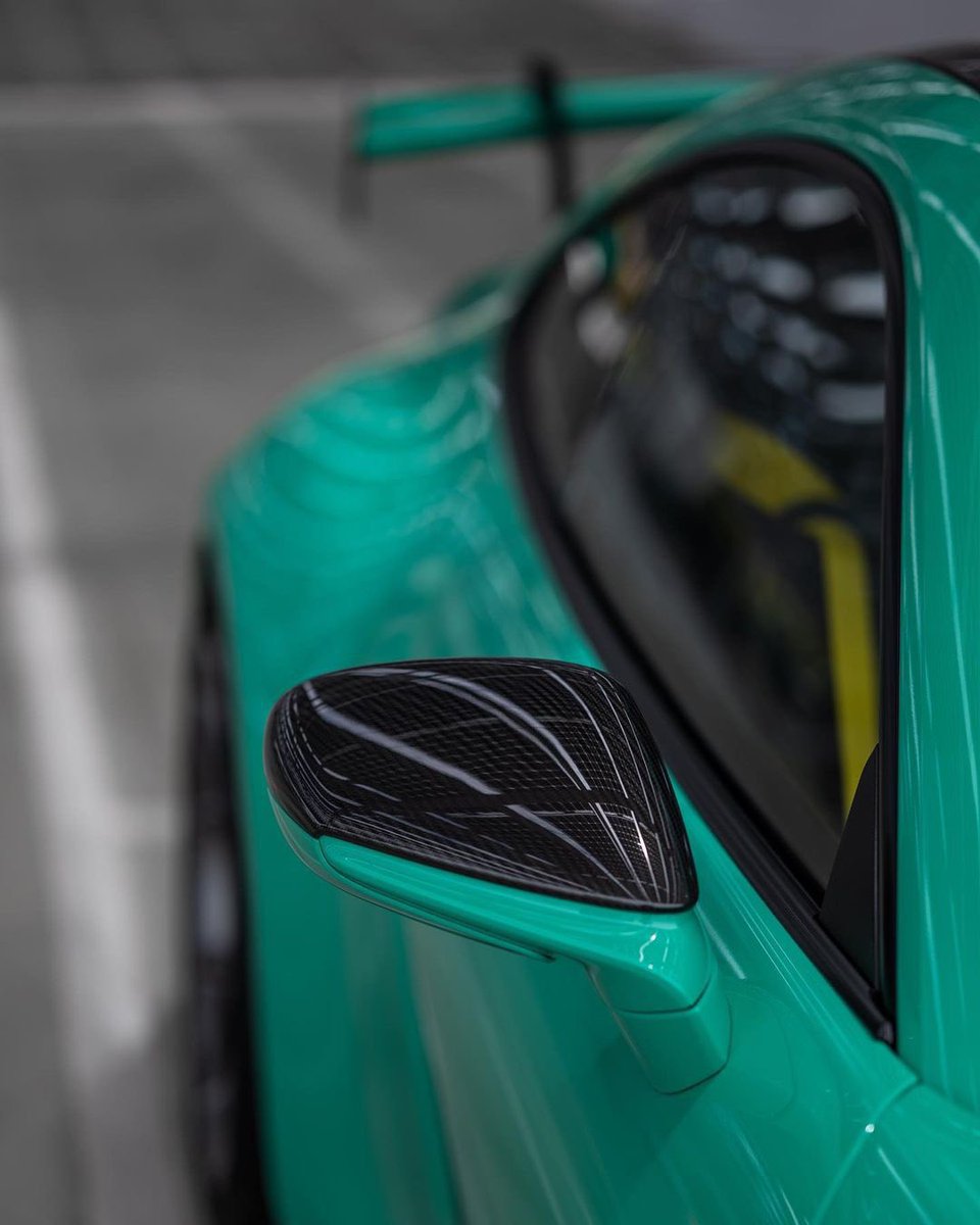 porsche_light's tweet photo. Perfect color? https://t.co/lZceil8GIR