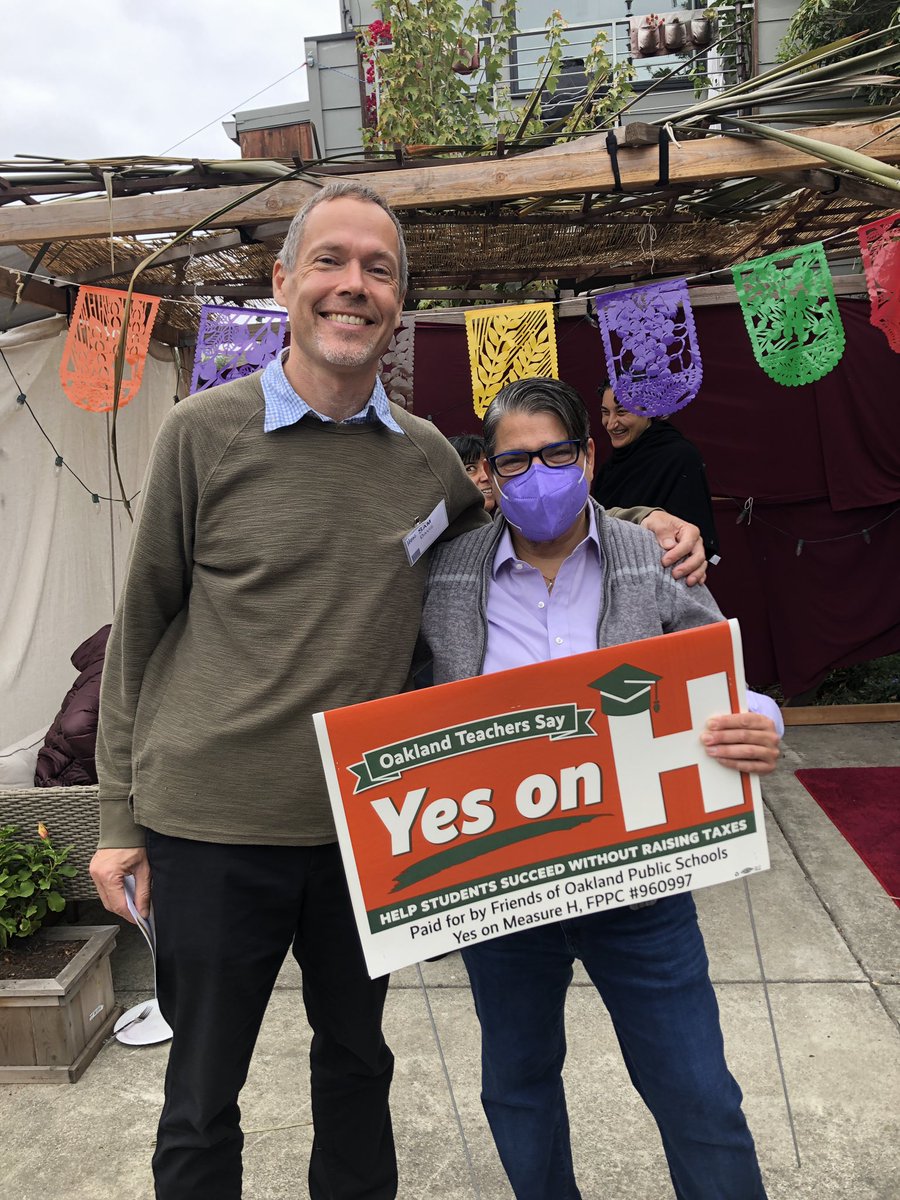 samdavis510's tweet photo. Celebrating Sukkot with Rebecca Kaplan #yesonh https://t.co/VIWP5BKQl5