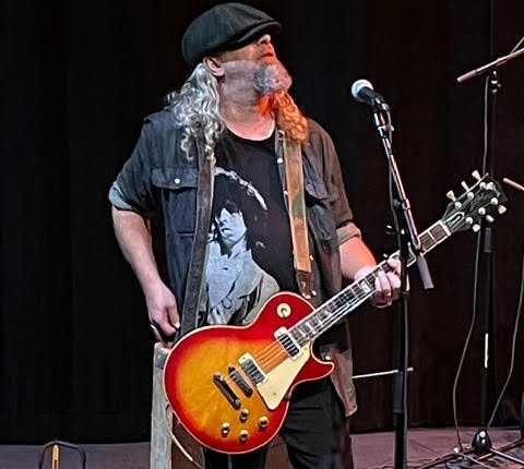 earofnewt's tweet photo. TrailerHawk's intoxicating roots-rock lights up the new North Delta Centre for the Arts https://t.co/3GBngXk1rp @trailerhawk @carmen_bruno @RodBruno @missippilive @CityofdeltaB @DeltaLionPub #TrailerHawk #NorthDeltaCentreForTheArts @TomZillich @charliesmithvcr @jturnerentgroup https://t.co/t3W25FZw4a