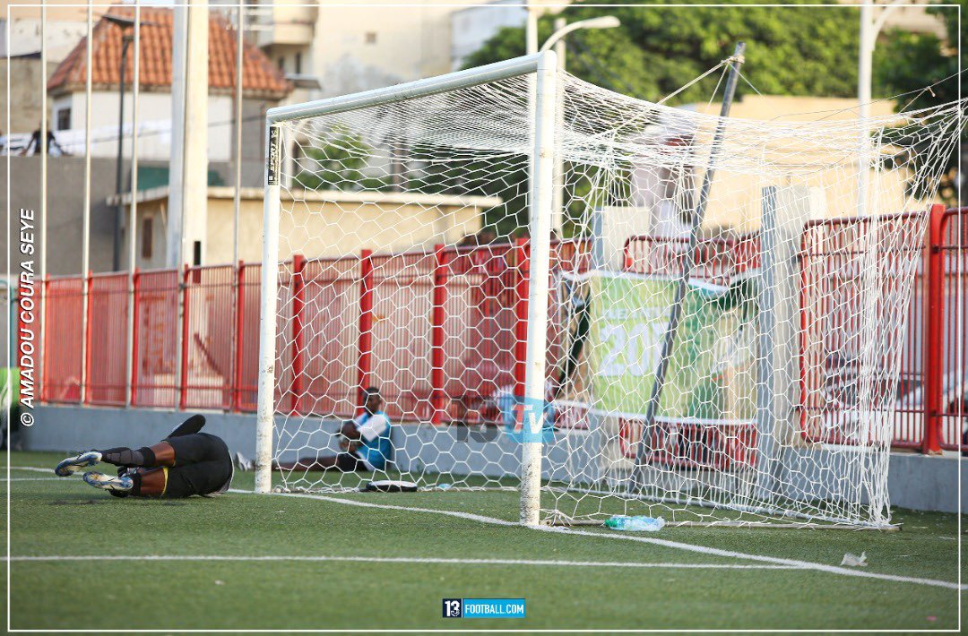 13footballC's tweet photo. 🥇Pape Mamadou Sy gardien de Génération Foot élu homme du match As Pikine vs GF. Il a stoppé un penalty🛑
#ASPGF 
#13football 
#13TV https://t.co/3v05BMQjlC