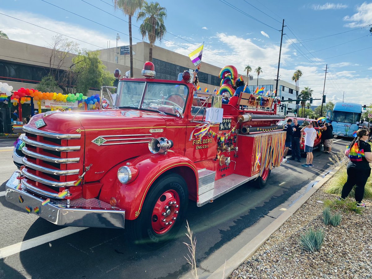 CMBerdettaHodge's tweet photo. Good times had by all at the annual #Pride festival! #TeamTempe definitely stole the show with our enthusiasm and vintage @TempeFire truck!! https://t.co/po1XRbBuy9